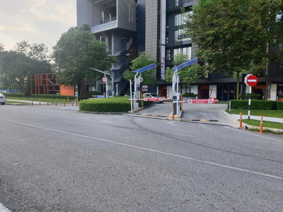 Mediya Homestay Cyberjaya Dış mekan fotoğraf